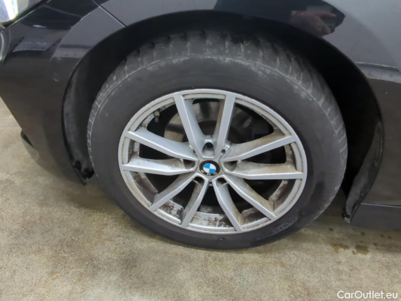  Bmw  Serie 3 BMW Série 3 Berline / 2022 / 4P / Berline 318i 156ch Business Design BVA8 #2