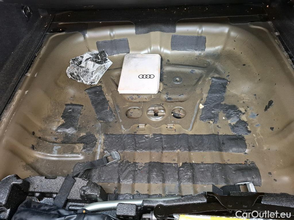  Audi  A3  Berline 30 TDI Business Line 2.0 TDI 115CV BVA7 E6d #39