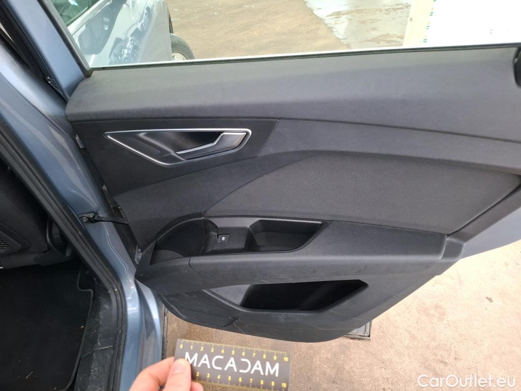  Audi  Q4 E-Tron  40 e-tron Executive 82kWh BVA #7