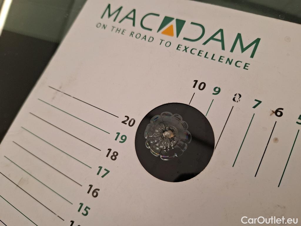  DS  DS7 DS DS 7 Crossback / 2017 / 5P / SUV PureTech 180 Automatique So Chic #2