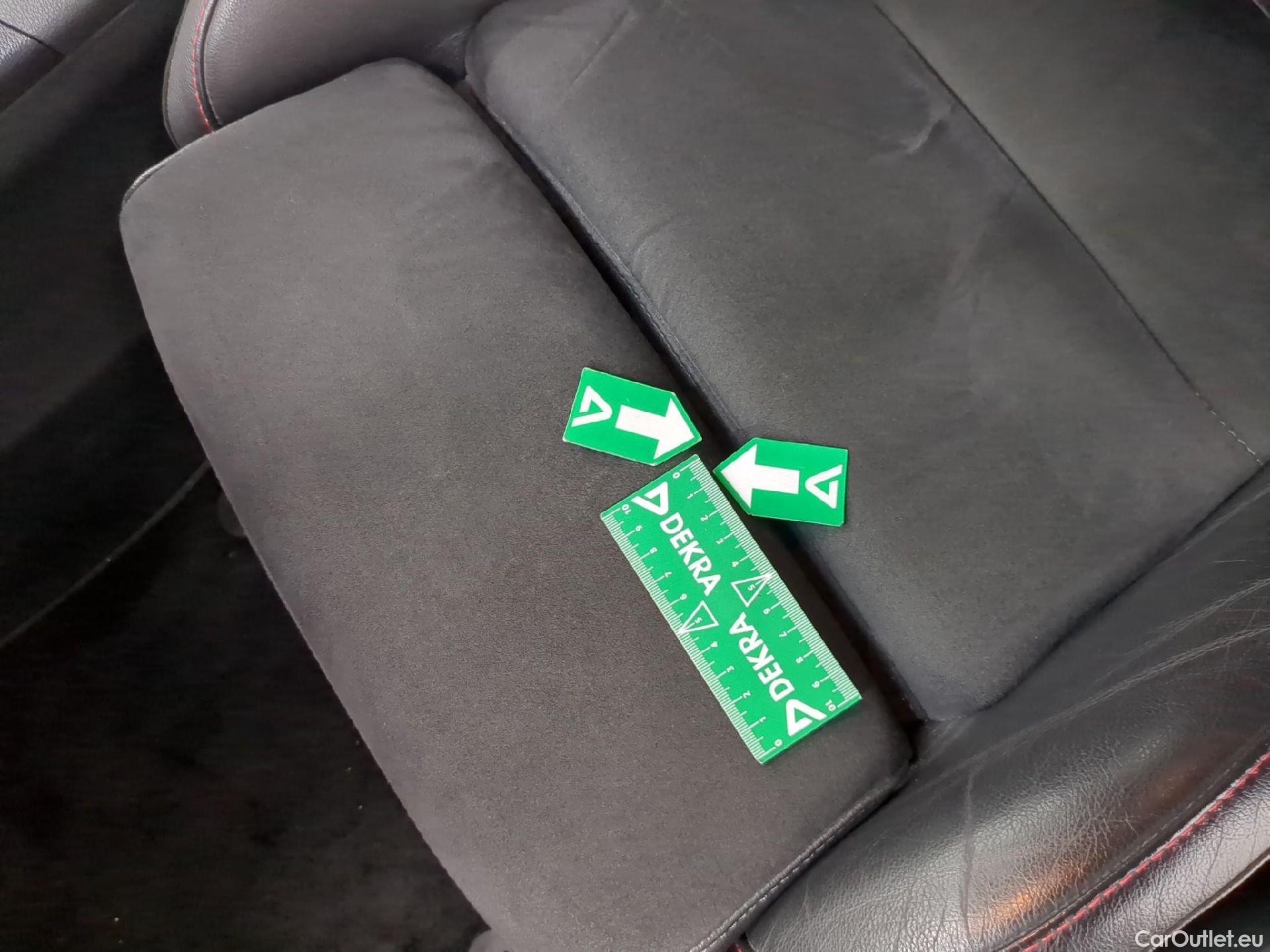  Hyundai  i30 HYUNDAI  Sport Wagon / 2020 / 5P / Break 1.0 T-GDI 120 MHEV DCT-7 N LINE SW #3