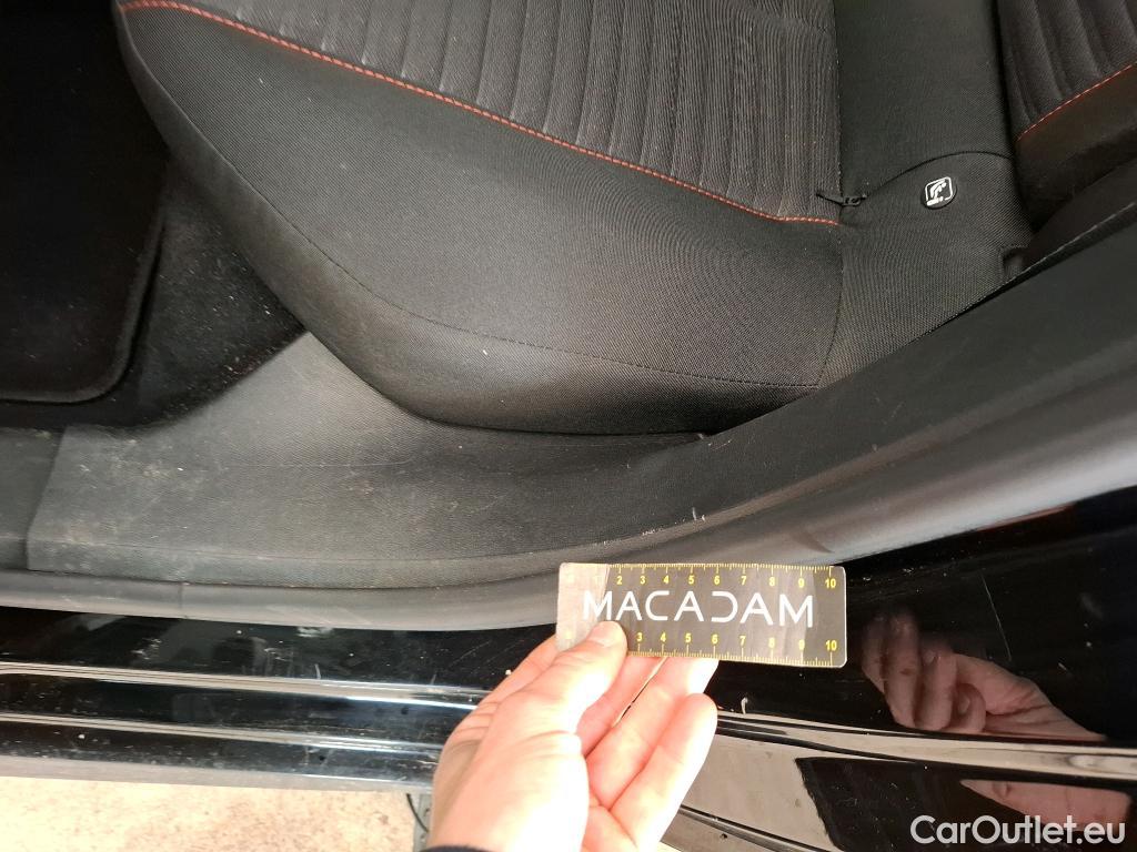  Peugeot  208  Active Business 1.5 HDi 100CV BVM6 E6d #32