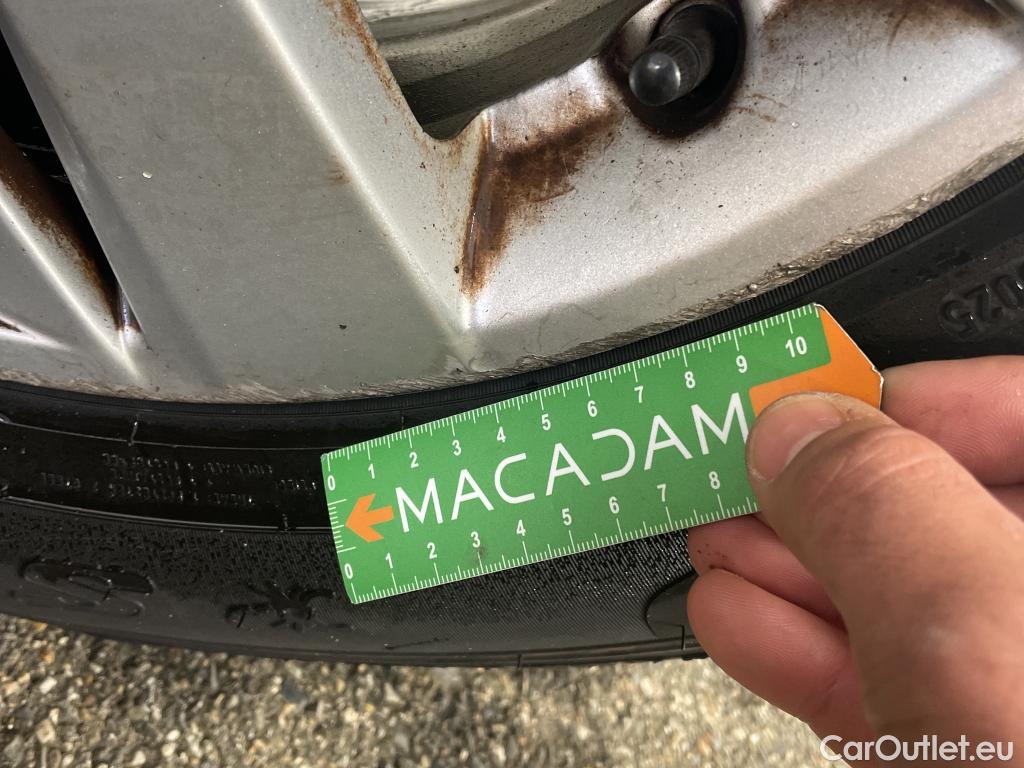  Peugeot  3008  Active Pack 1.5 HDi 130CV BVA8 E6d #10