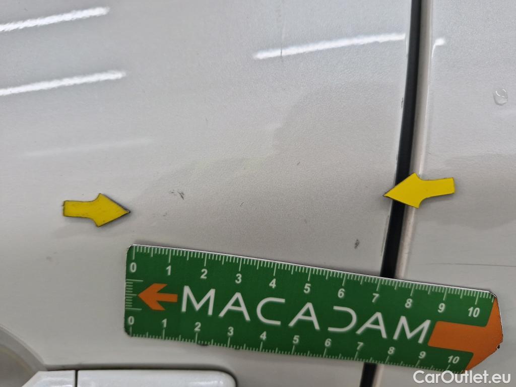  Peugeot  2008  Active Business 1.5 HDi 130CV BVA8 E6d #24