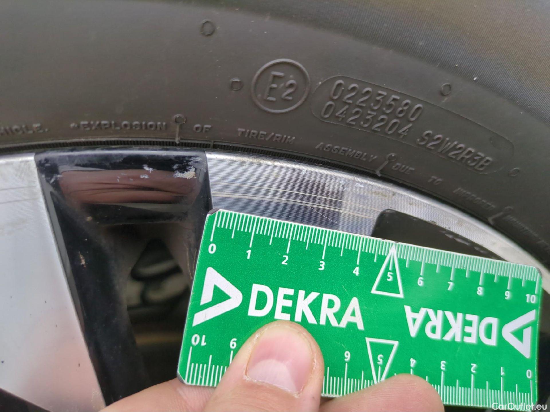  Peugeot  2008  Allure Business 1.5 HDi 100CV BVM6 E6d #23