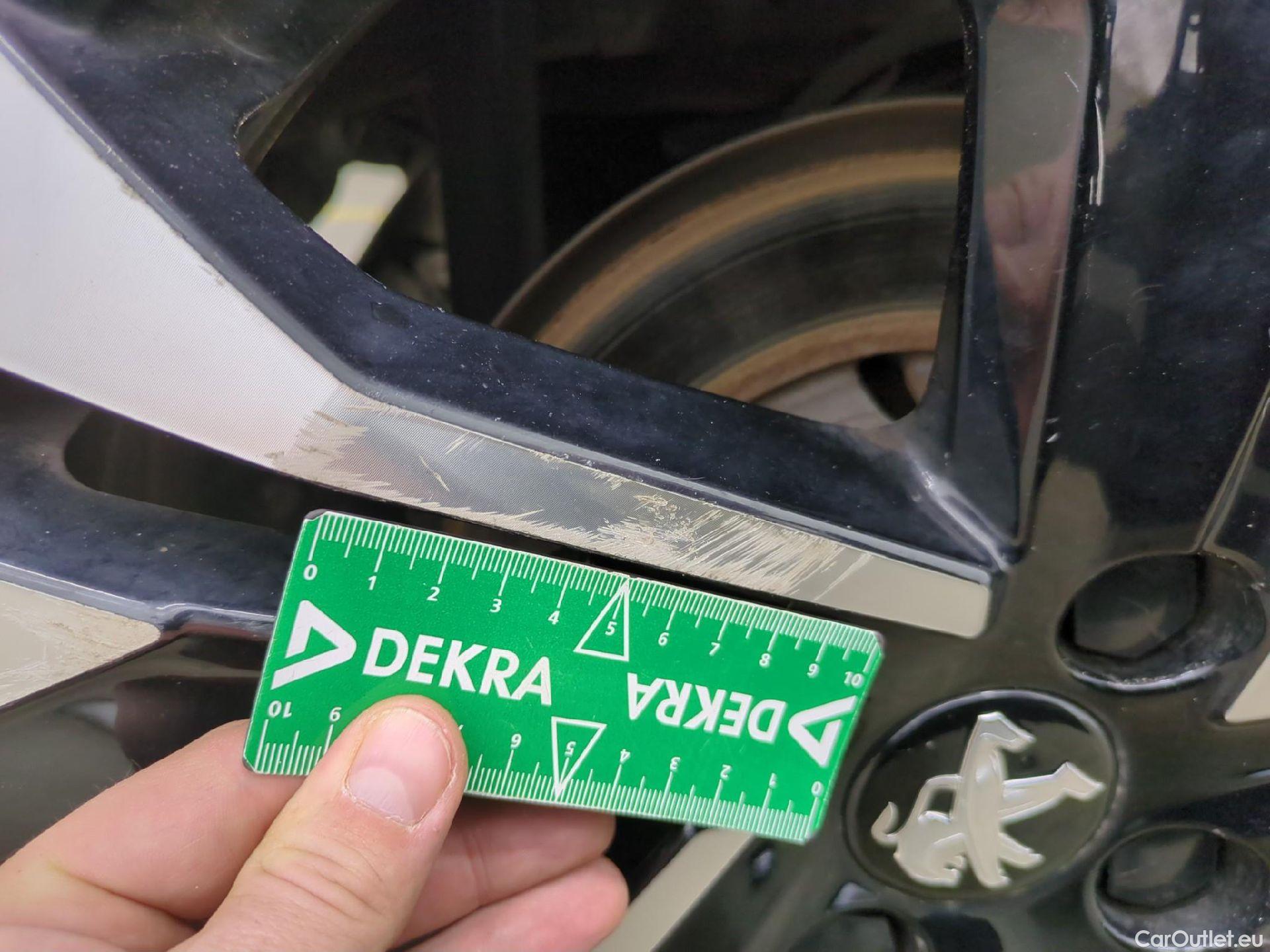  Peugeot  2008  Allure Business 1.5 HDi 100CV BVM6 E6d #24