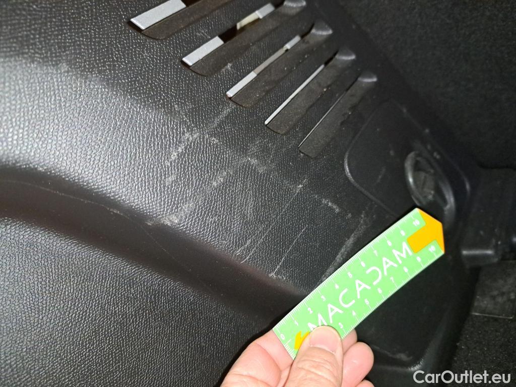  Peugeot  3008 PEUGEOT  / 2020 / 5P / SUV BlueHDi 130 S&S EAT8 Active Pack #3