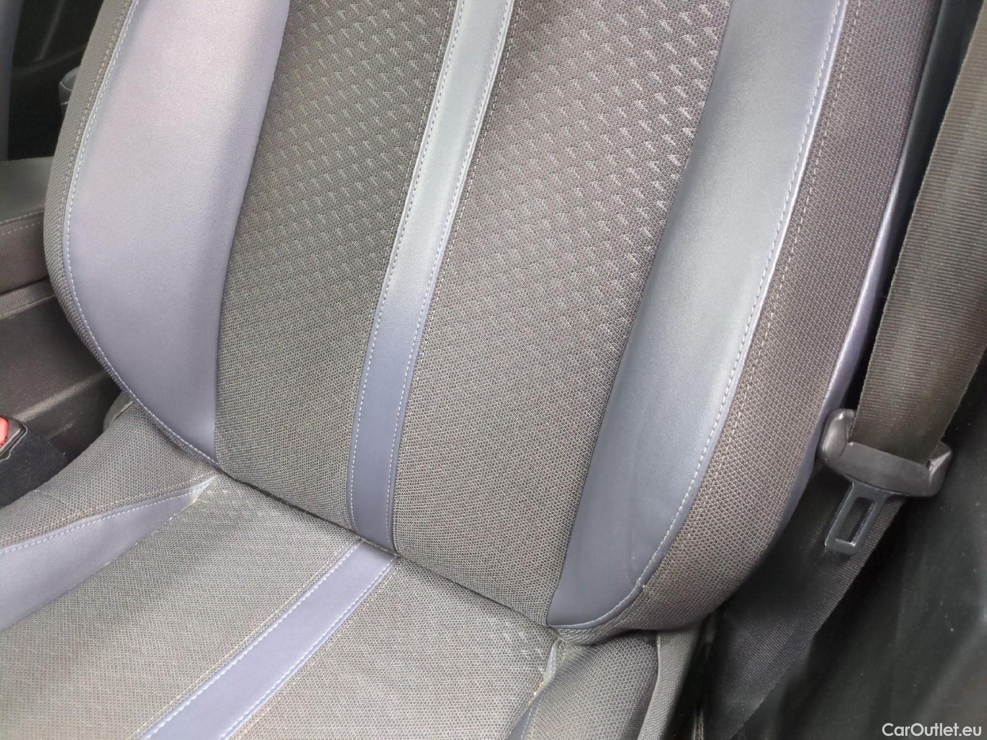  Peugeot  2008  Allure Business 1.5 HDi 100CV BVM6 E6d #4