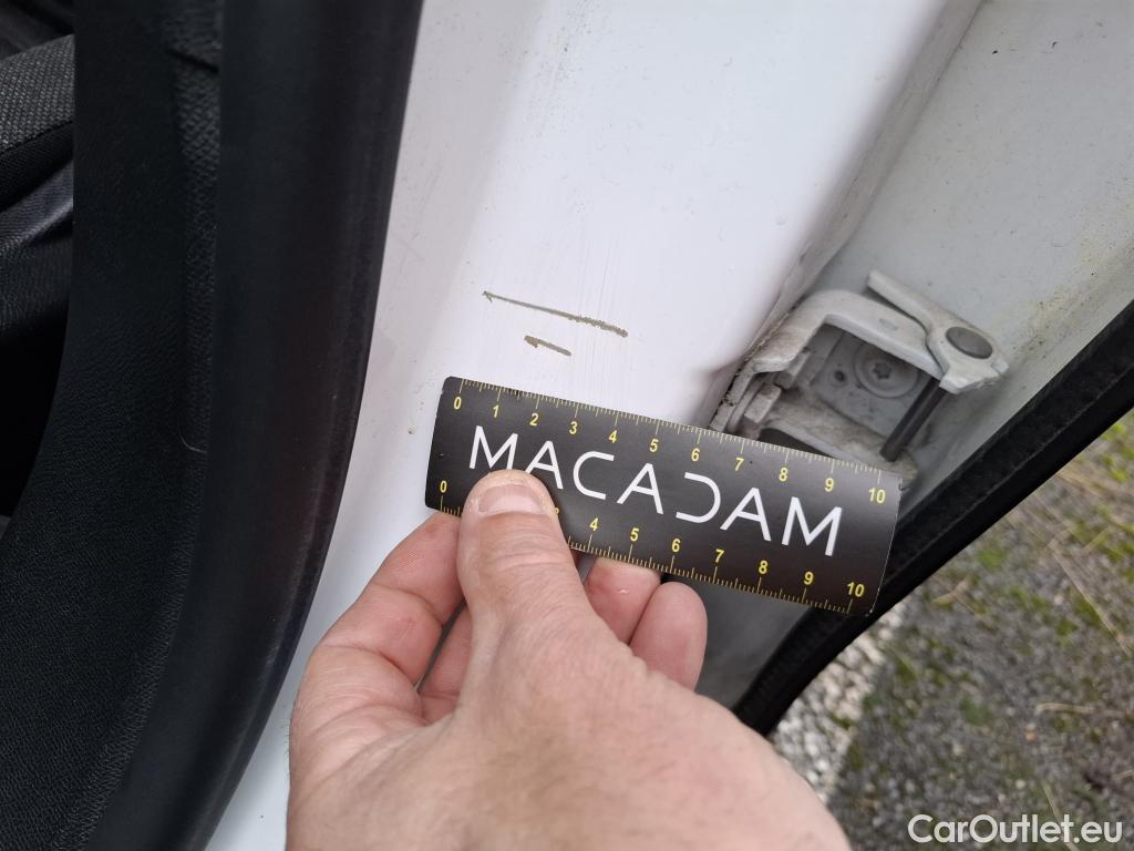  Peugeot  2008  Active Business 1.5 HDi 100CV BVM6 E6d #25