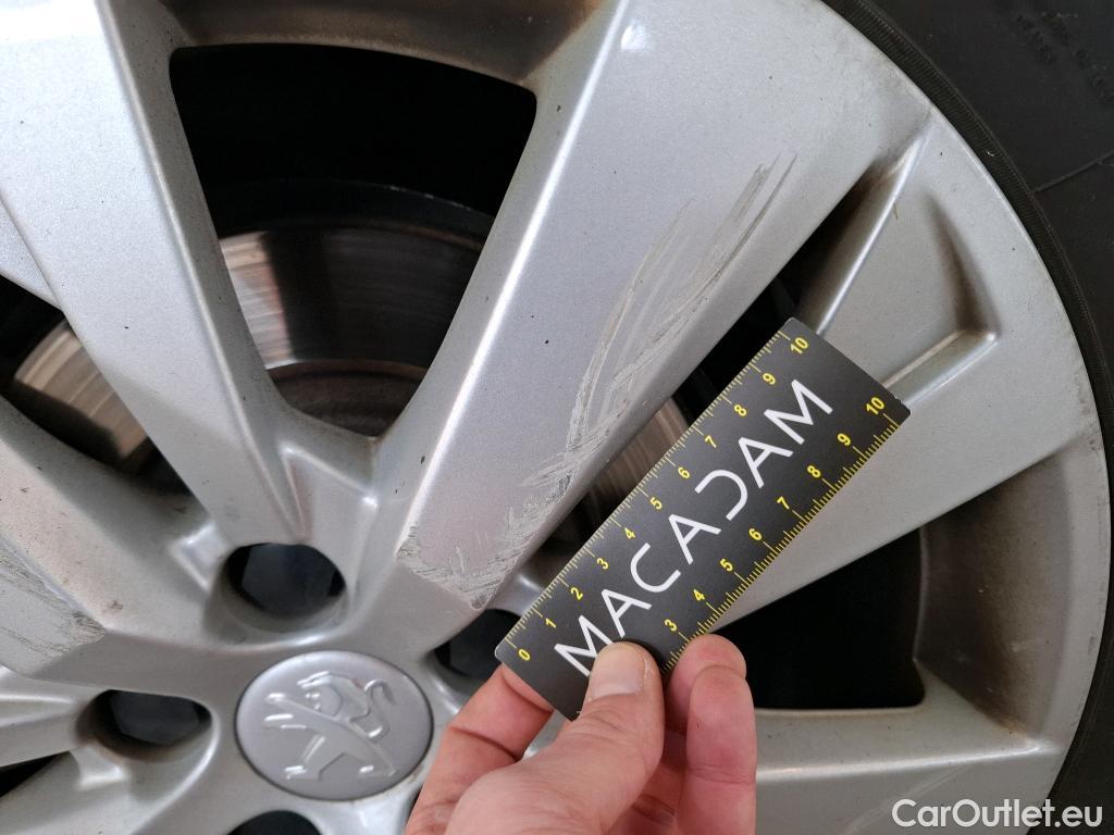  Peugeot  5008  Active Business 1.2 PureTech 130CV BVA8 E6dT #47