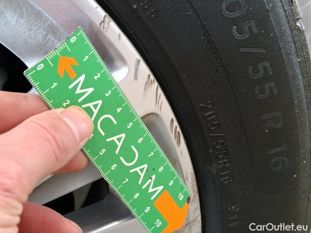  Peugeot  308  Active Business 1.5 HDI 100CV BVM6 E6dT #47