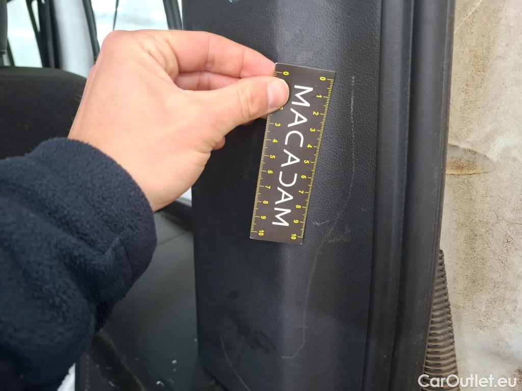  Renault  Trafic  Combi L1H1 2 8t (8/9 Sitze) Life 2.0 dCi 145CV BVM6 8 Sieges E6dT #13