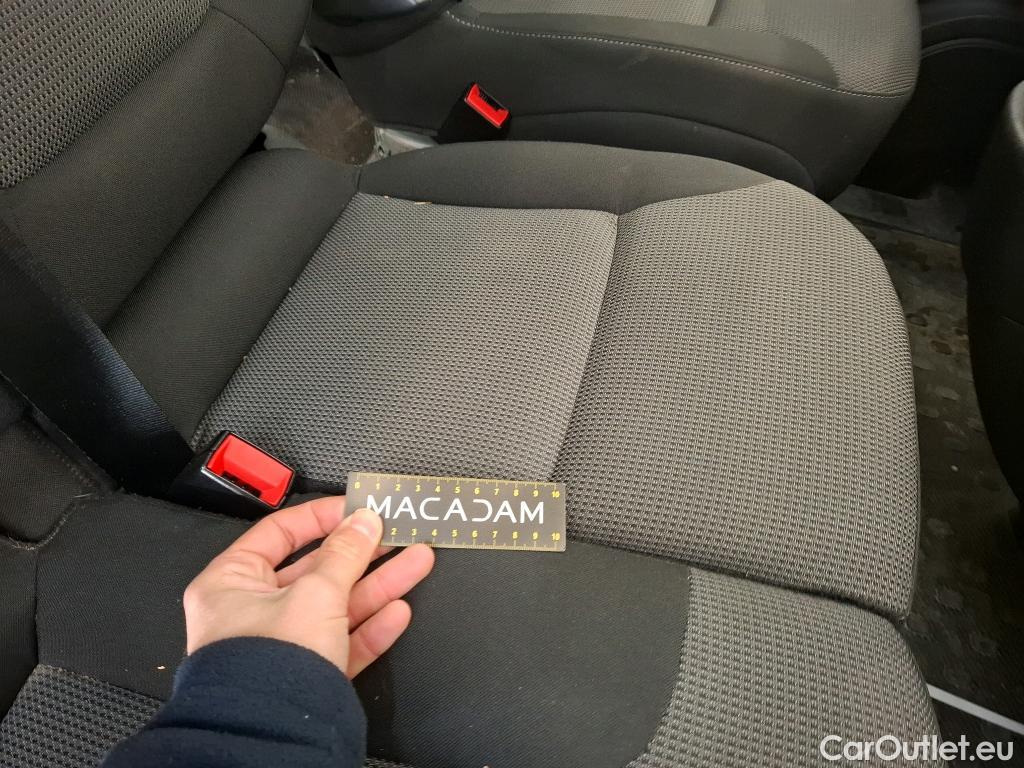  Renault  Trafic  Combi L1H1 2 8t (8/9 Sitze) Life 2.0 dCi 145CV BVM6 8 Sieges E6dT #17