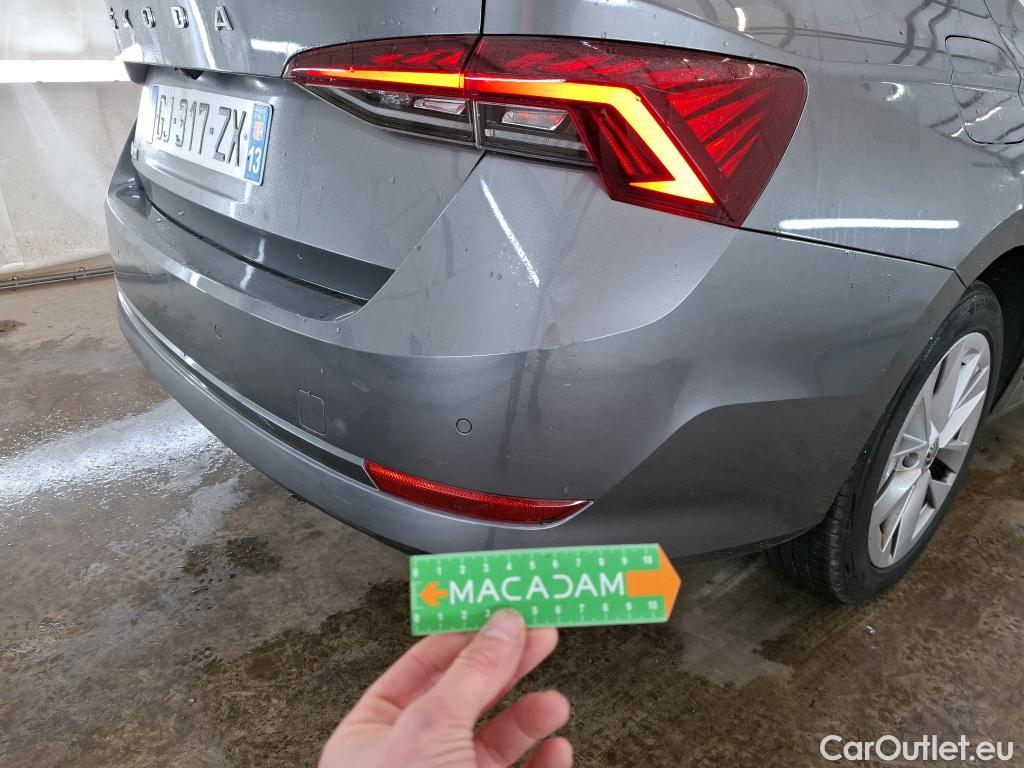  Skoda  Octavia  Berline Style 2.0 TDI 115CV BVA7 E6d #9