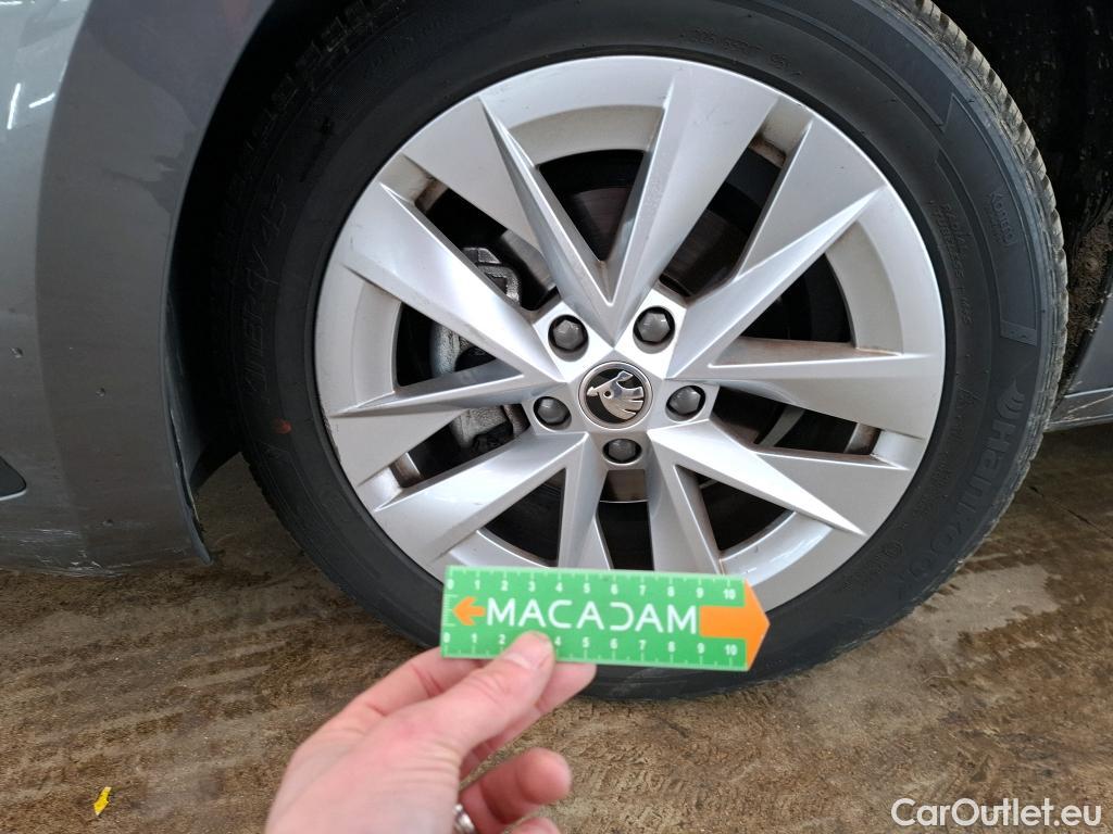  Skoda  Octavia  Berline Style 2.0 TDI 115CV BVA7 E6d #34