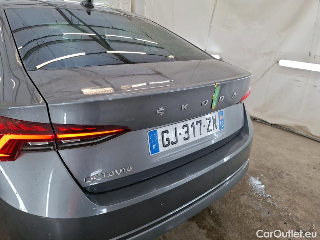  Skoda  Octavia  Berline Style 2.0 TDI 115CV BVA7 E6d #36