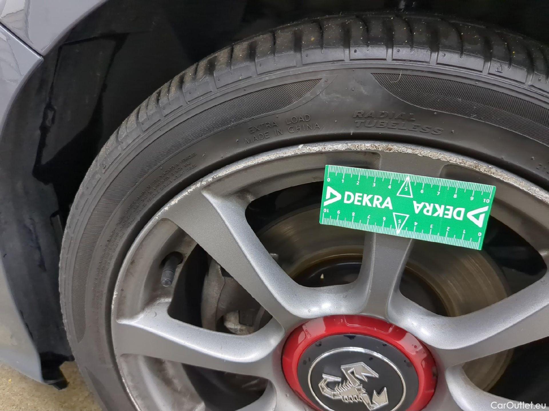  Abarth  500 ABARTH 595 / 2016 / 3P / Berline 1.4 Turbo 16v T-Jet 145ch 595 #9