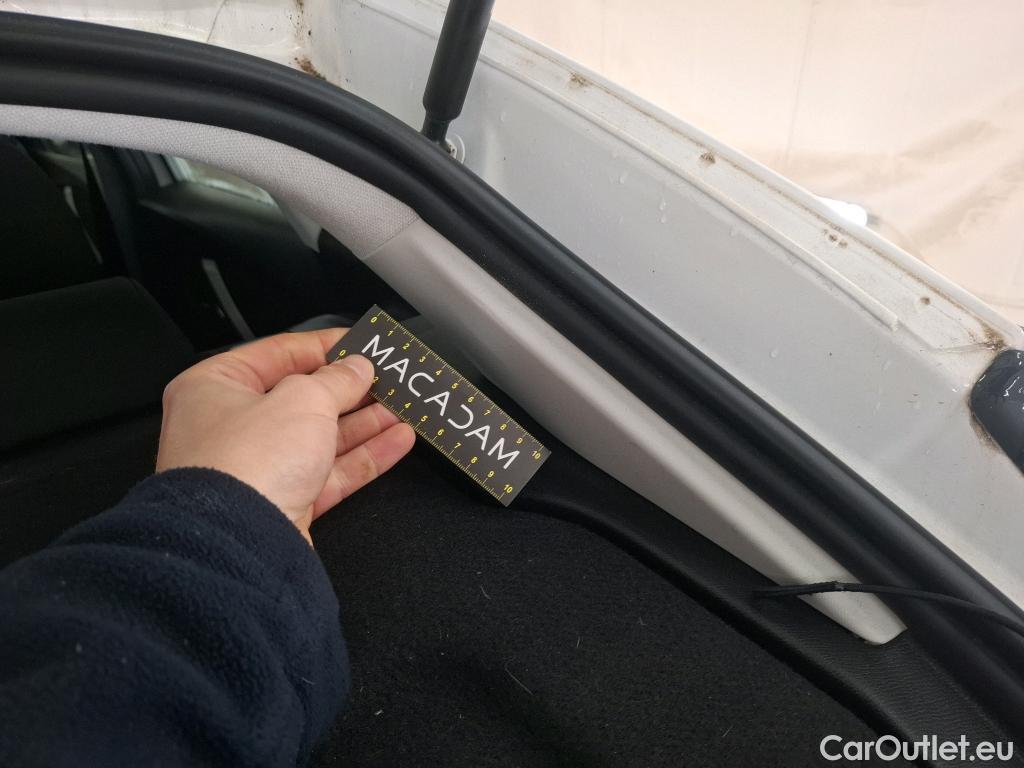  Citroen  C4  Berline Live Pack Business 1.2 PureTech 100CV BVM6 E6d #4