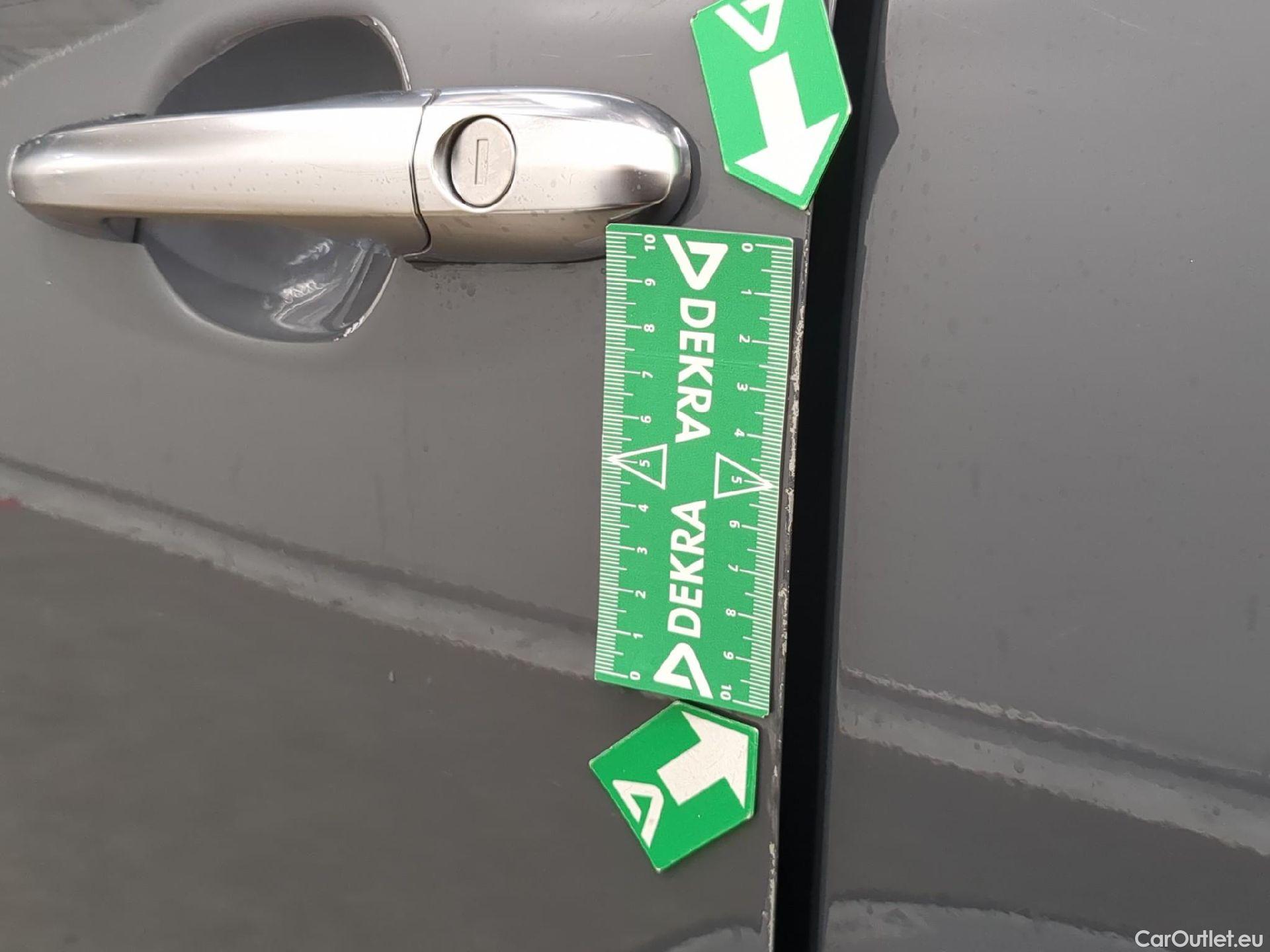  Abarth  500 ABARTH 595 / 2016 / 3P / Berline 1.4 Turbo 16v T-Jet 145ch 595 #32