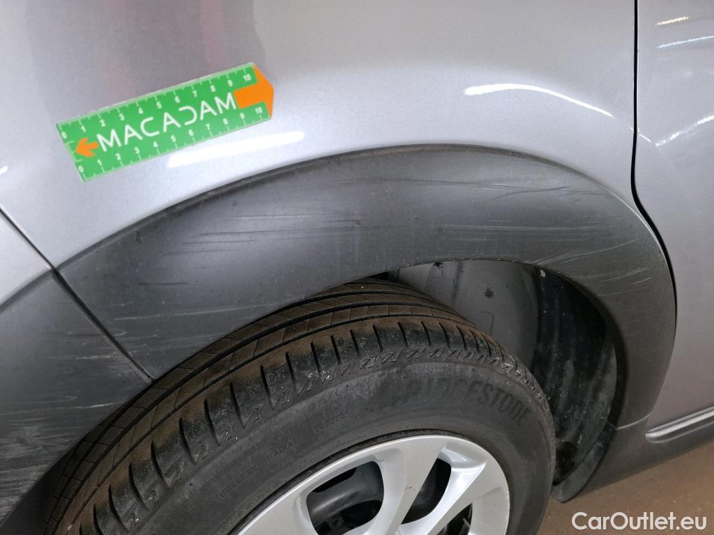  Citroen  C3  Feel Business 1.2 PureTech 80CV BVM5 E6d #40