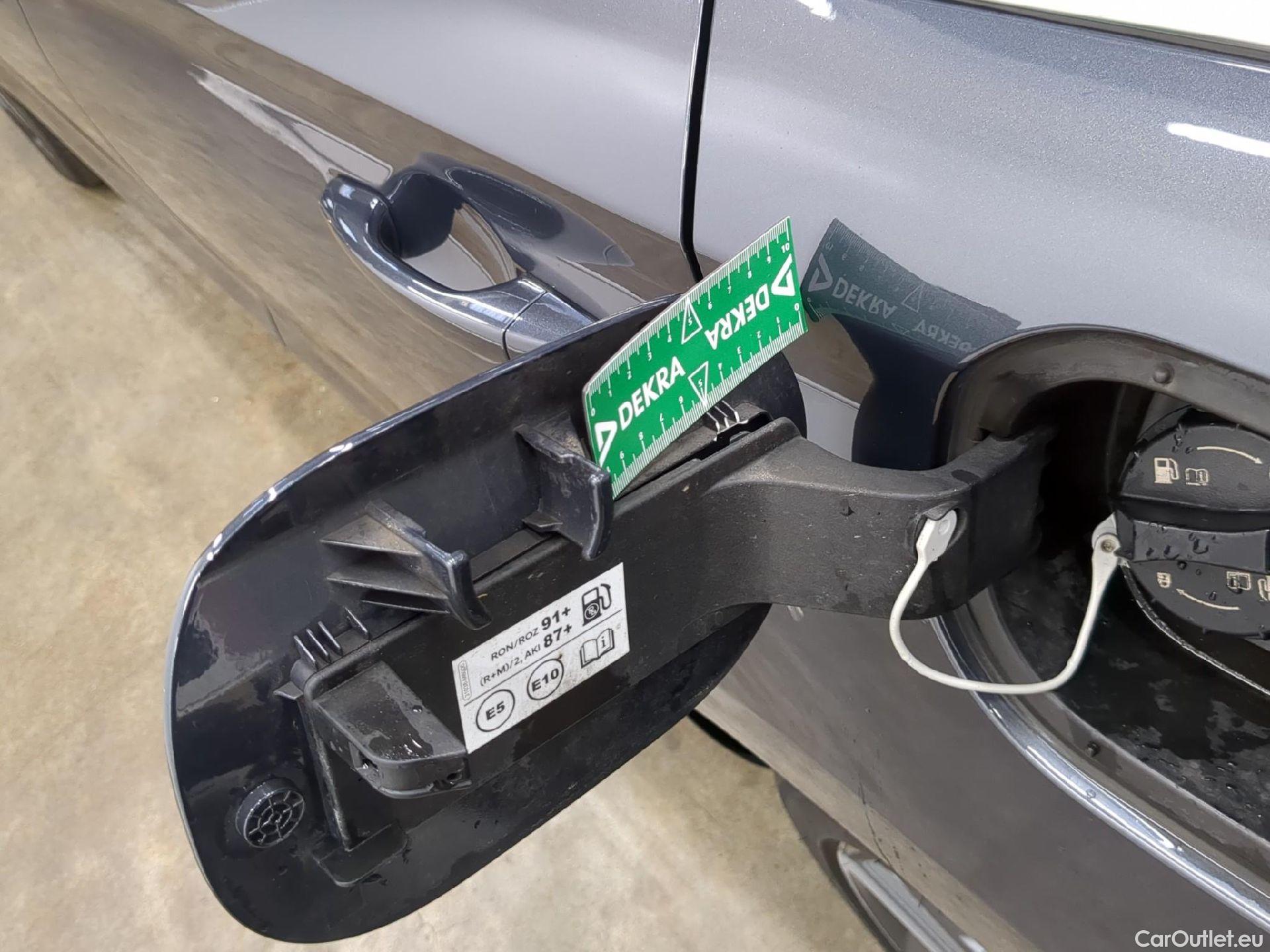  Hyundai  i30 HYUNDAI  Sport Wagon / 2020 / 5P / Break 1.0 T-GDI 120 MHEV I-MT CREATIVE SW #23