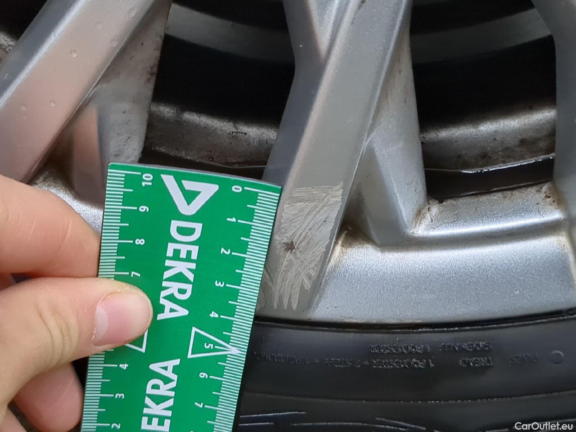  Fiat  500 FIAT  / 2015 / 3P / Berline Hybrid 1.0 BSG 70 ch Dolcevita #9