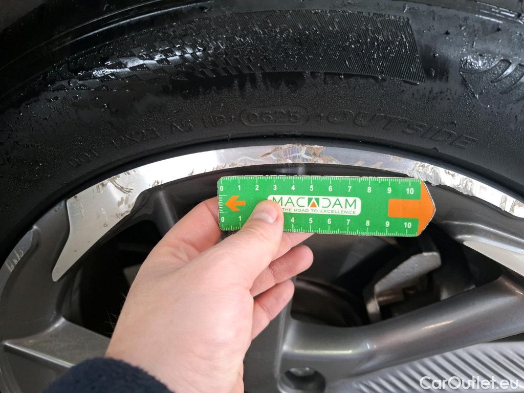  DS  DS7 DS DS 7 Crossback / 2017 / 5P / SUV E-TENSE 225 Business #57