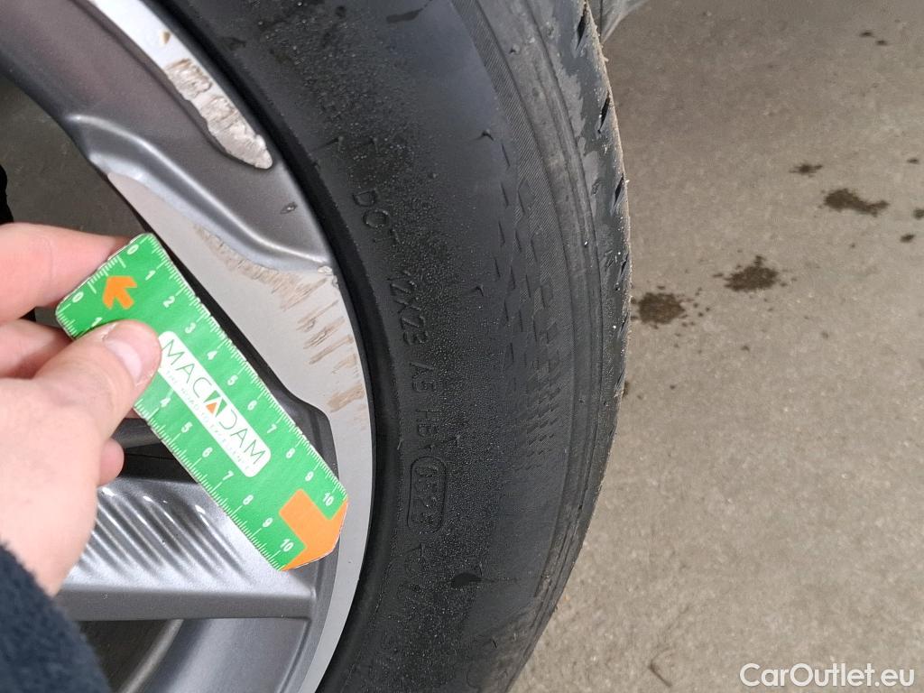  DS  DS7 DS DS 7 Crossback / 2017 / 5P / SUV E-TENSE 225 Business #37