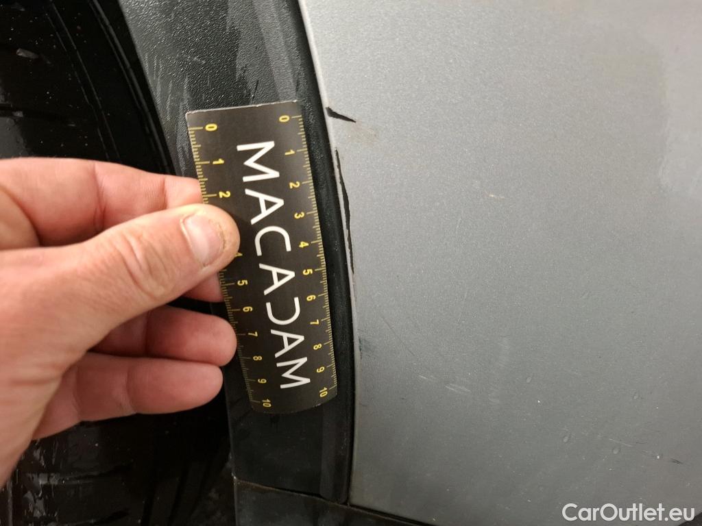  Ford  Kuga FORD  / 2019 / 5P / SUV 2.5 190 hybrid Flexifuel Pshift Titanium #27