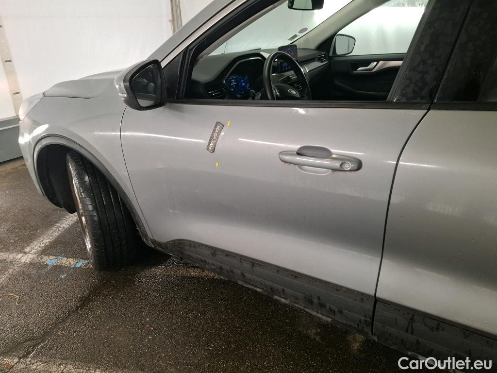  Ford  Kuga FORD  / 2019 / 5P / SUV 2.5 190 hybrid Flexifuel Pshift Titanium #1