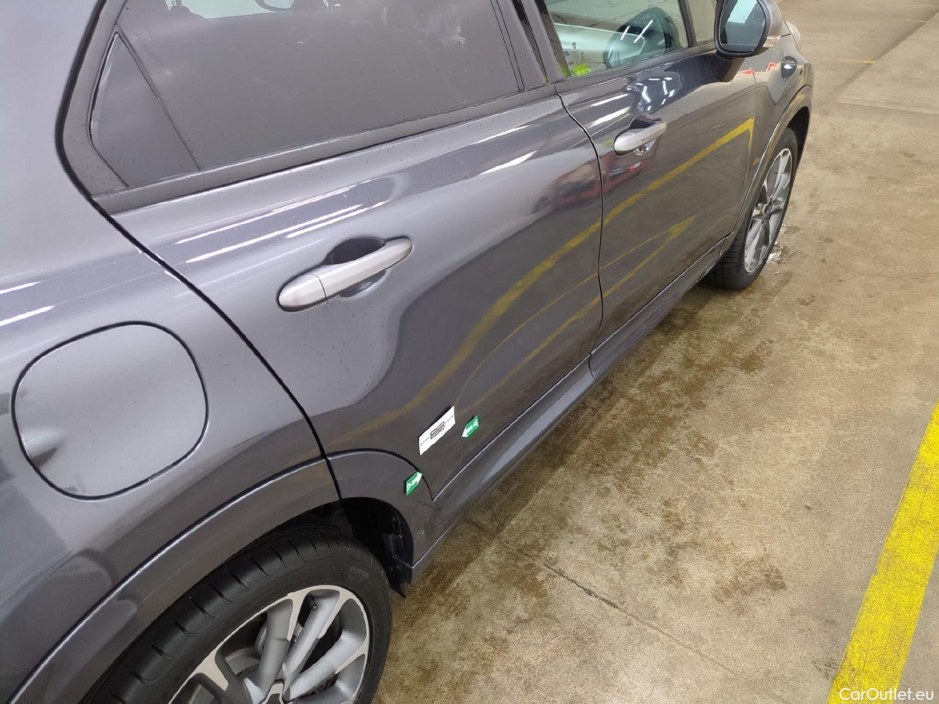  Fiat  500 FIAT X / 2018 / 5P / SUV 1.3 FFly T T4 150ch DCT Sport #9