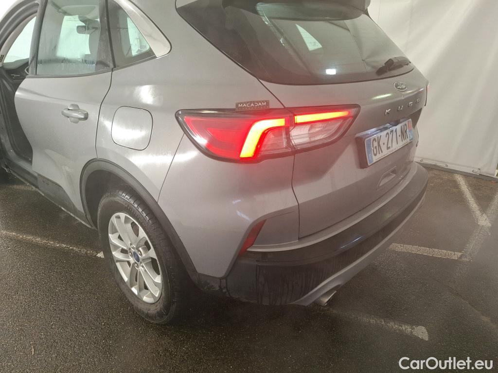  Ford  Kuga FORD  / 2019 / 5P / SUV 2.5 190 hybrid Flexifuel Pshift Titanium #26