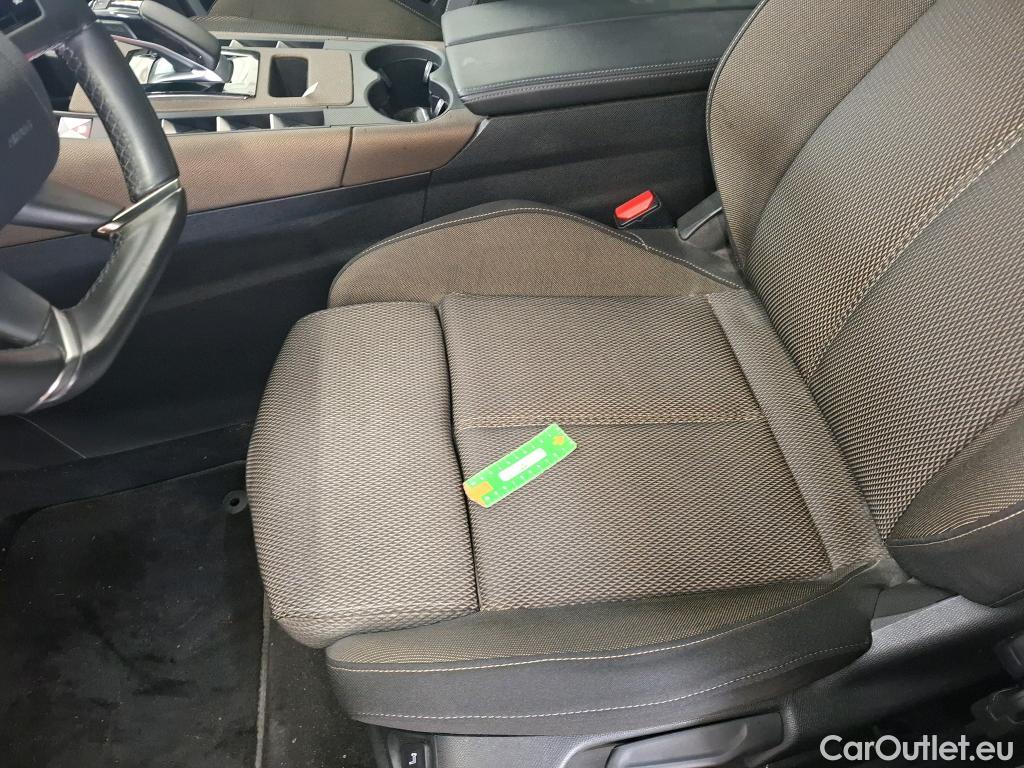  DS  DS7 DS DS 7 Crossback / 2017 / 5P / SUV E-TENSE 225 Business #66