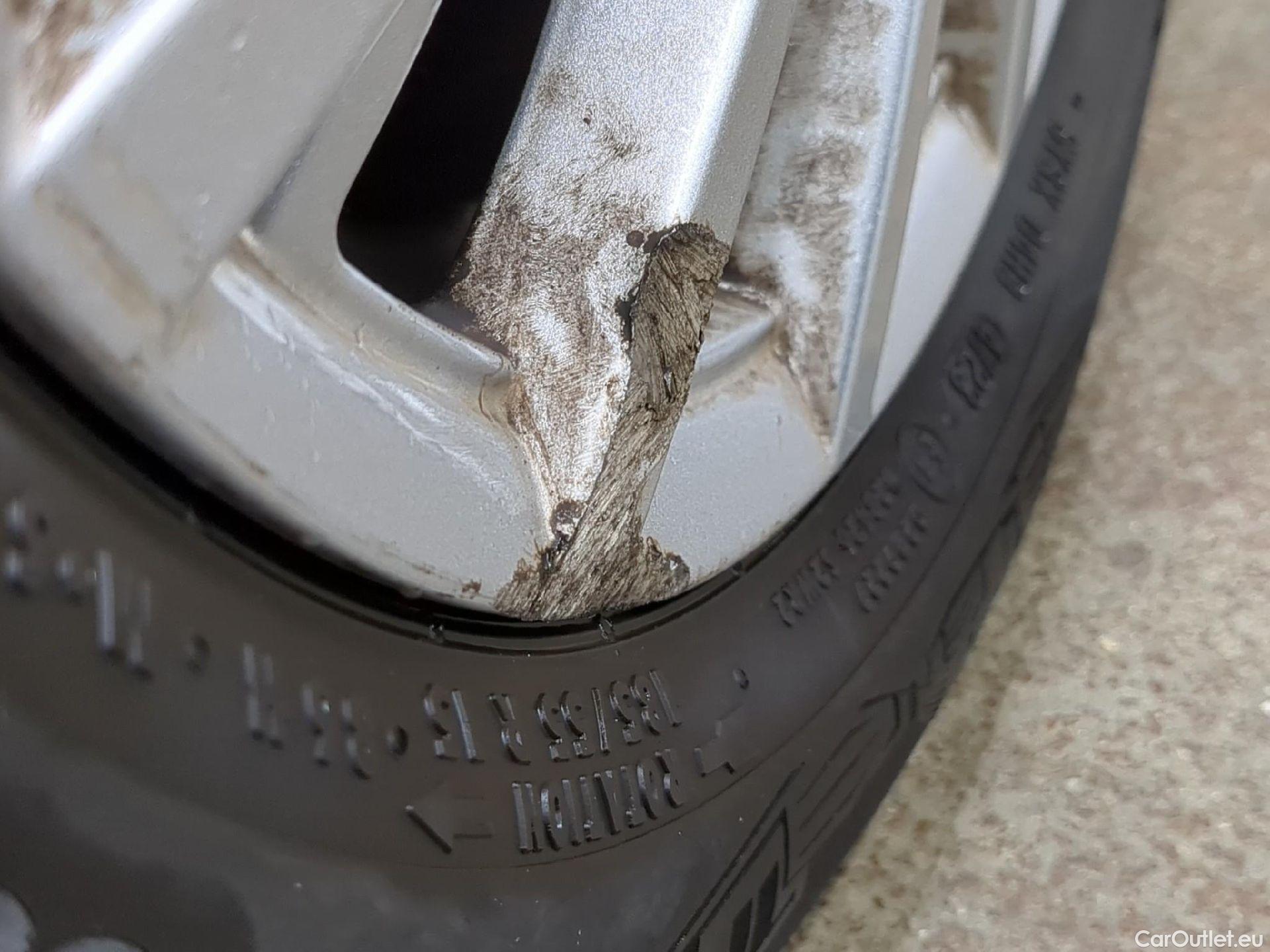  Fiat  500 FIAT  / 2015 / 3P / Berline Hybrid 1.0 BSG 70 ch Dolcevita #3