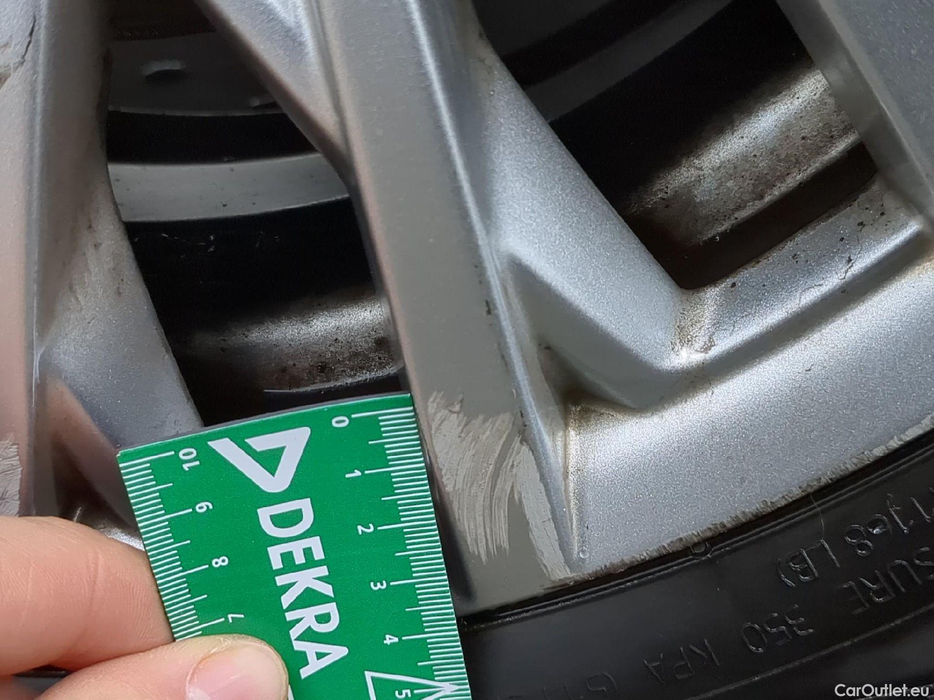  Fiat  500 FIAT  / 2015 / 3P / Berline Hybrid 1.0 BSG 70 ch Dolcevita #7