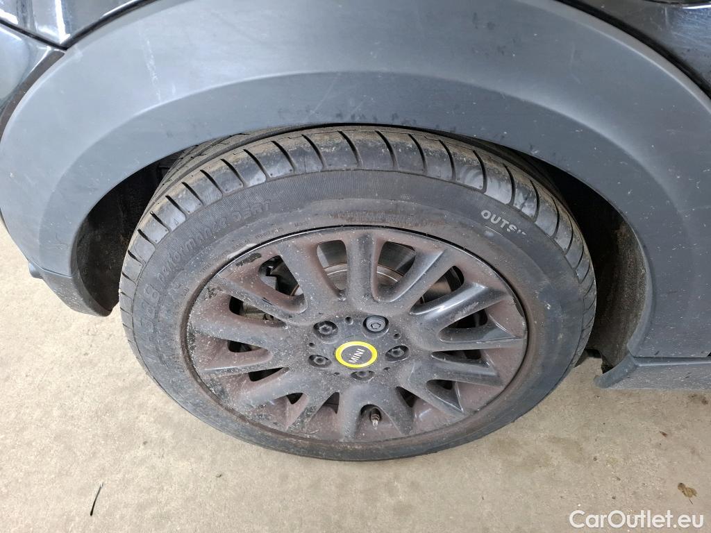  Mini  Mini   / 2021 / 3P / Berline Cooper SE Finition  Yours 184 ch BVA #29