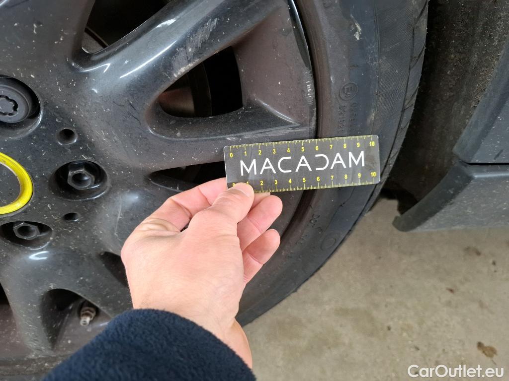  Mini  Mini   / 2021 / 3P / Berline Cooper SE Finition  Yours 184 ch BVA #33