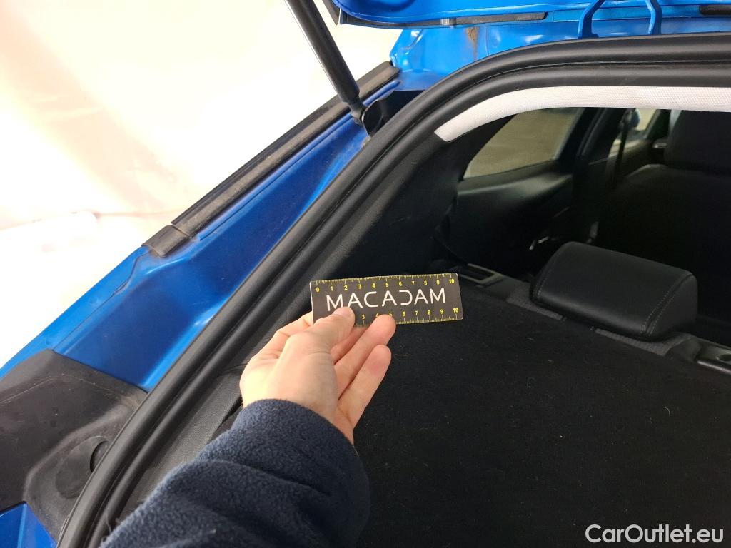  Peugeot  2008  Allure Business 1.2 PureTech 130CV BVA8 E6d #40