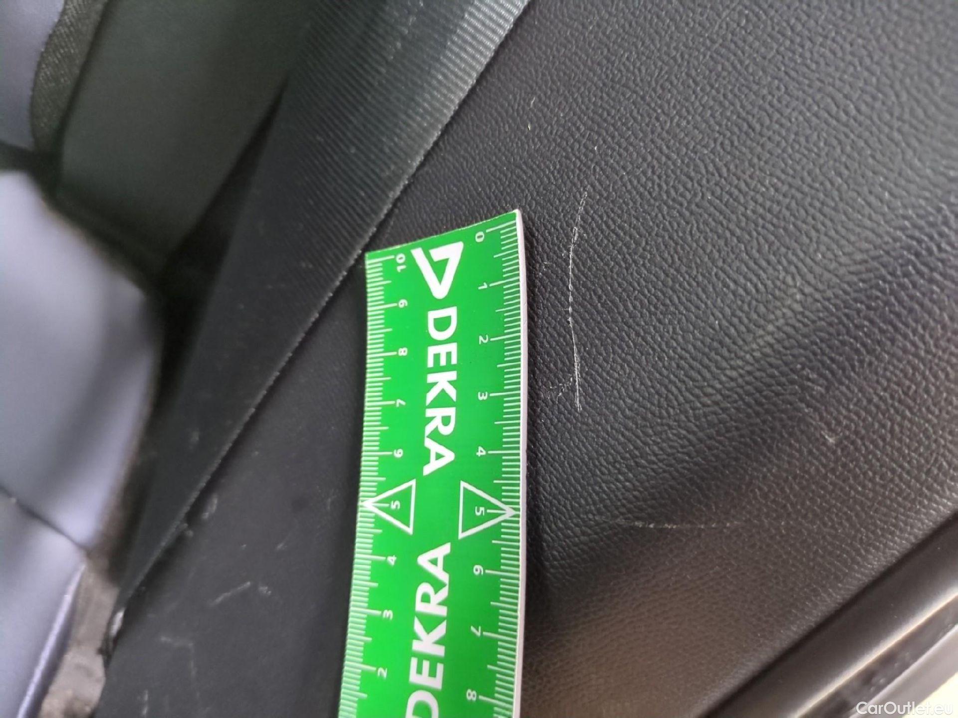  Peugeot  2008  Allure Business 1.5 HDi 100CV BVM6 E6d #9