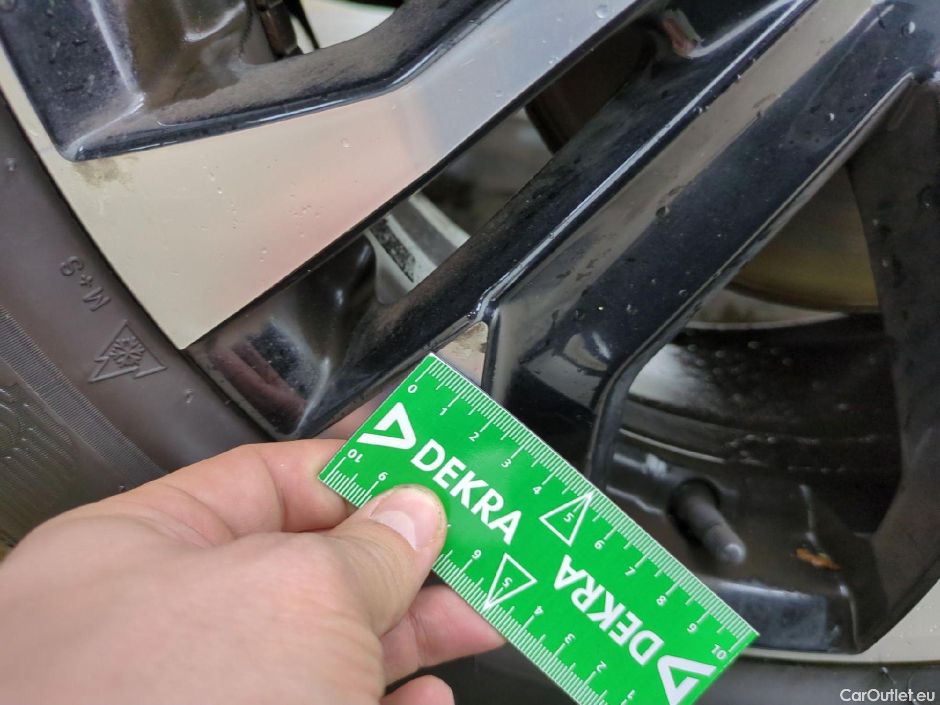  Peugeot  2008  Allure Business 1.5 HDi 100CV BVM6 E6d #28