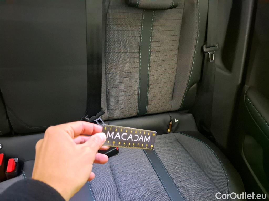  Peugeot  2008  Allure Business 1.2 PureTech 130CV BVA8 E6d #51