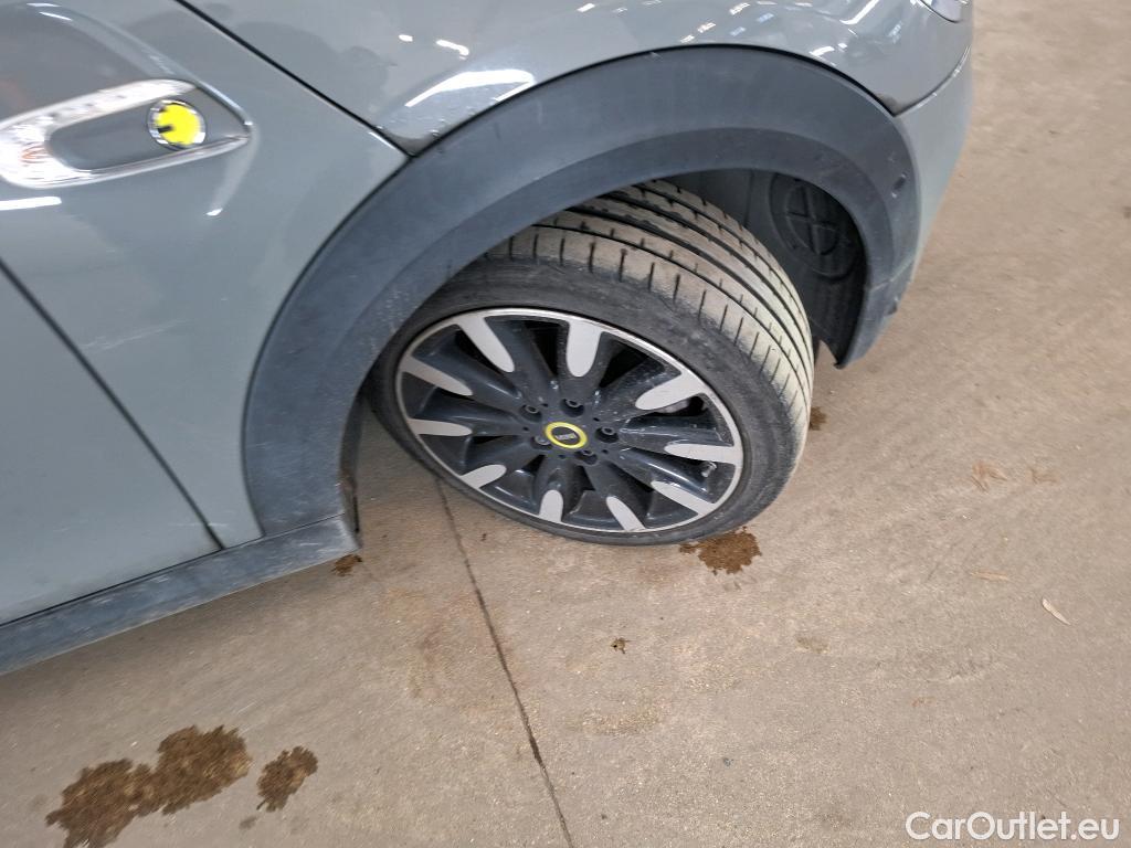  Mini  Mini   / 2014 / 3P / Berline Cooper SE Finition Yours 184 ch BVA #22