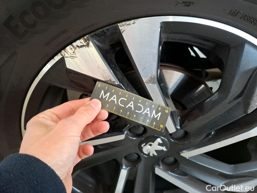  Peugeot  2008  Allure Business 1.2 PureTech 130CV BVA8 E6d #65