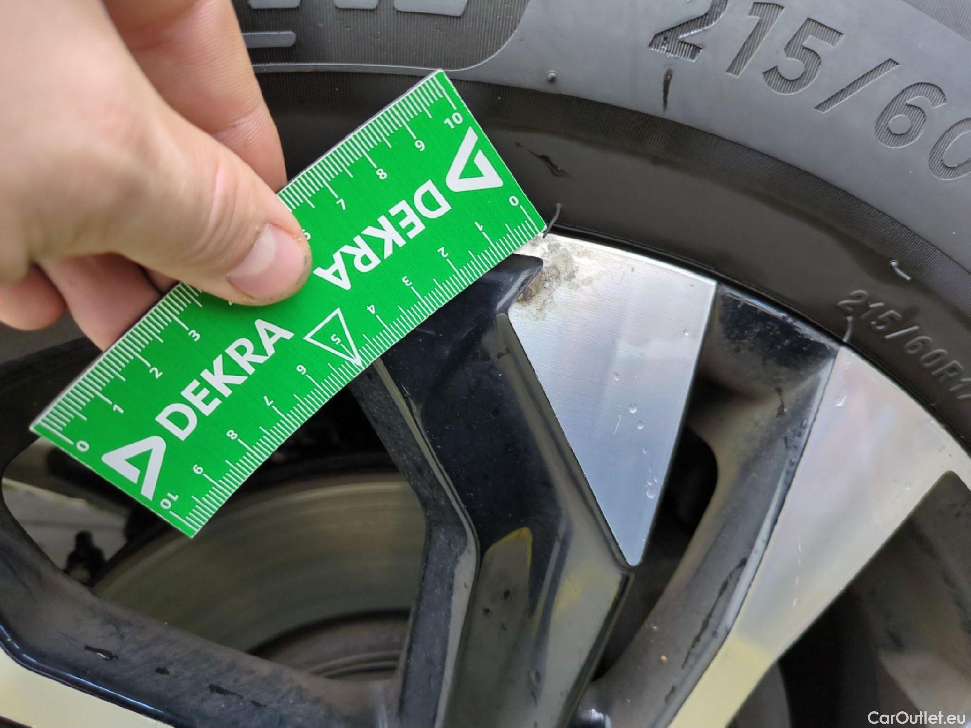  Peugeot  2008  Allure Business 1.5 HDi 100CV BVM6 E6d #23