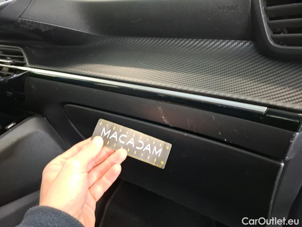  Peugeot  2008  Allure Business 1.2 PureTech 130CV BVA8 E6d #36