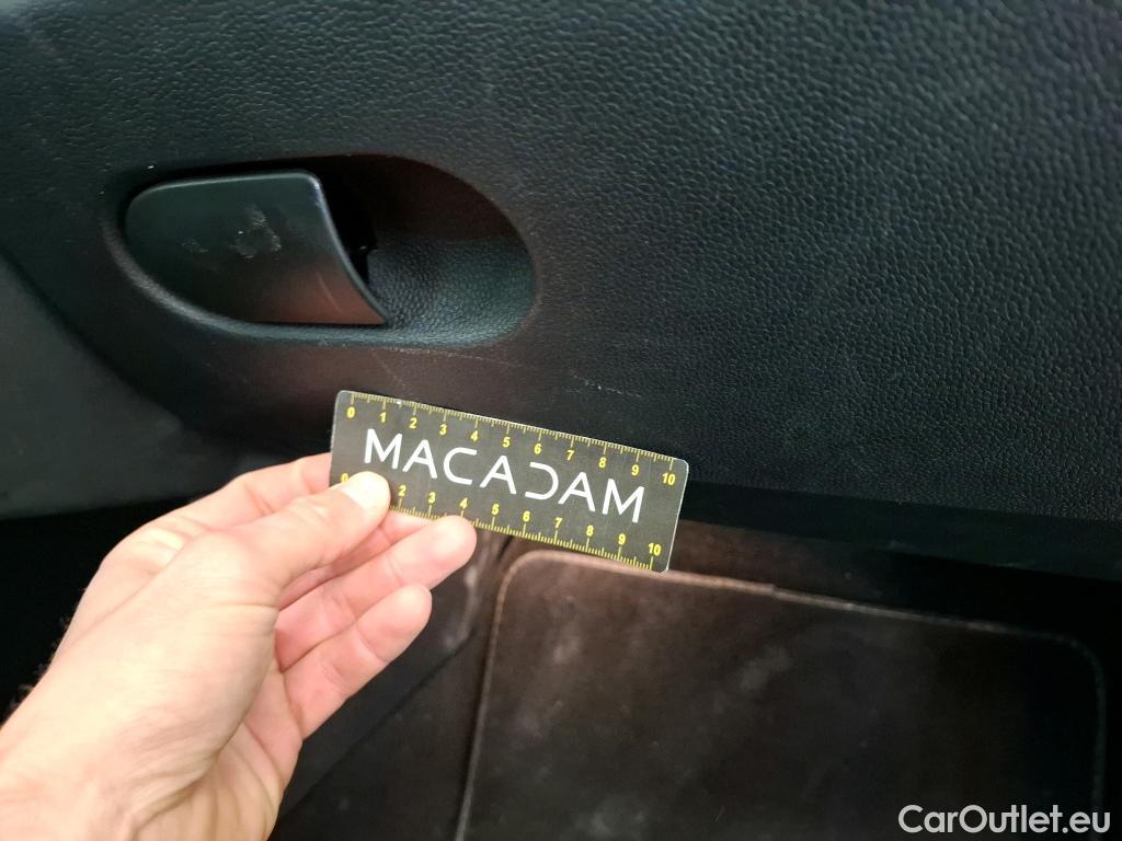  Mini  Mini   / 2021 / 3P / Berline Cooper SE Finition  Yours 184 ch BVA #16