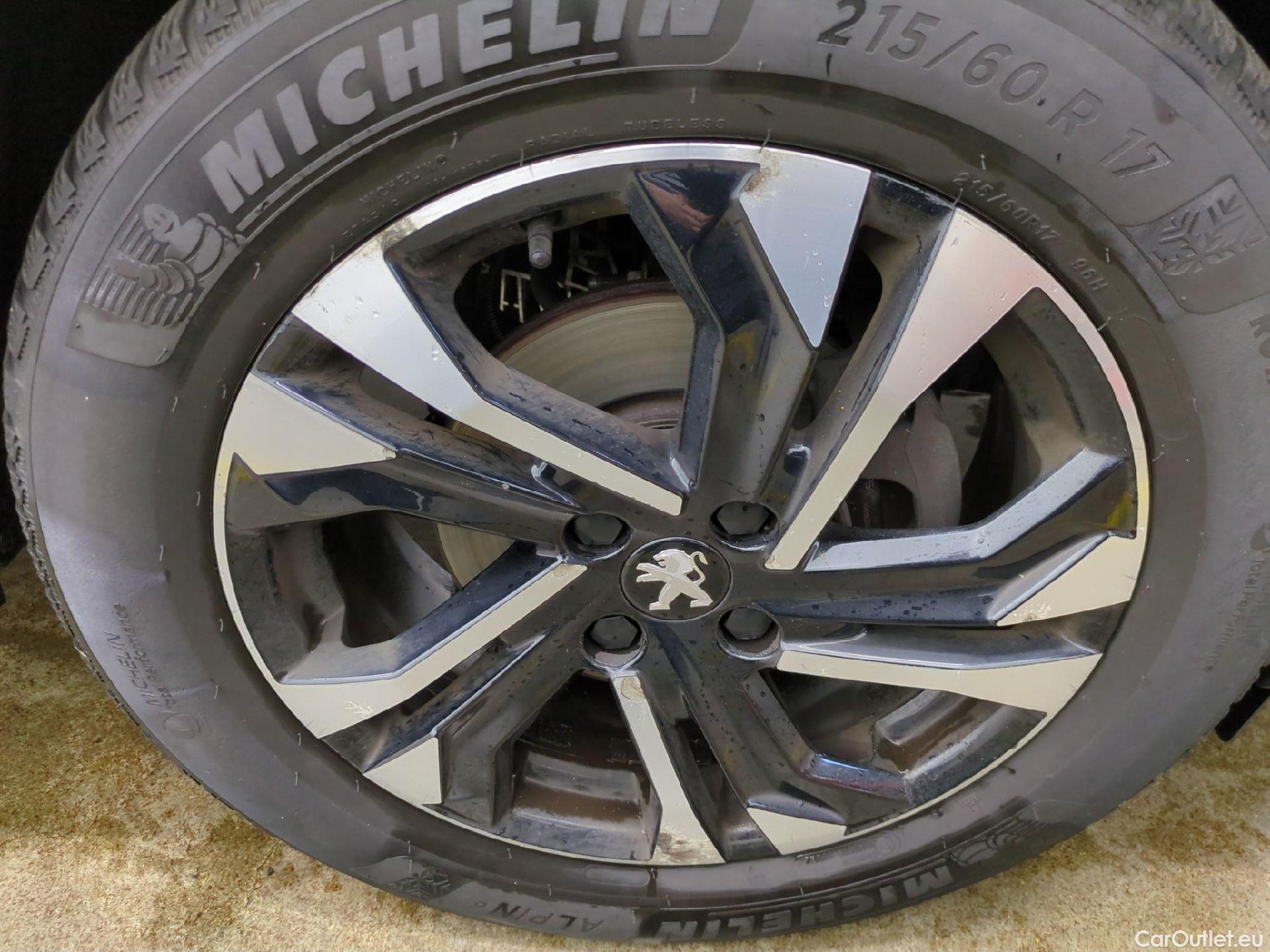  Peugeot  2008  Allure Business 1.5 HDi 100CV BVM6 E6d #19