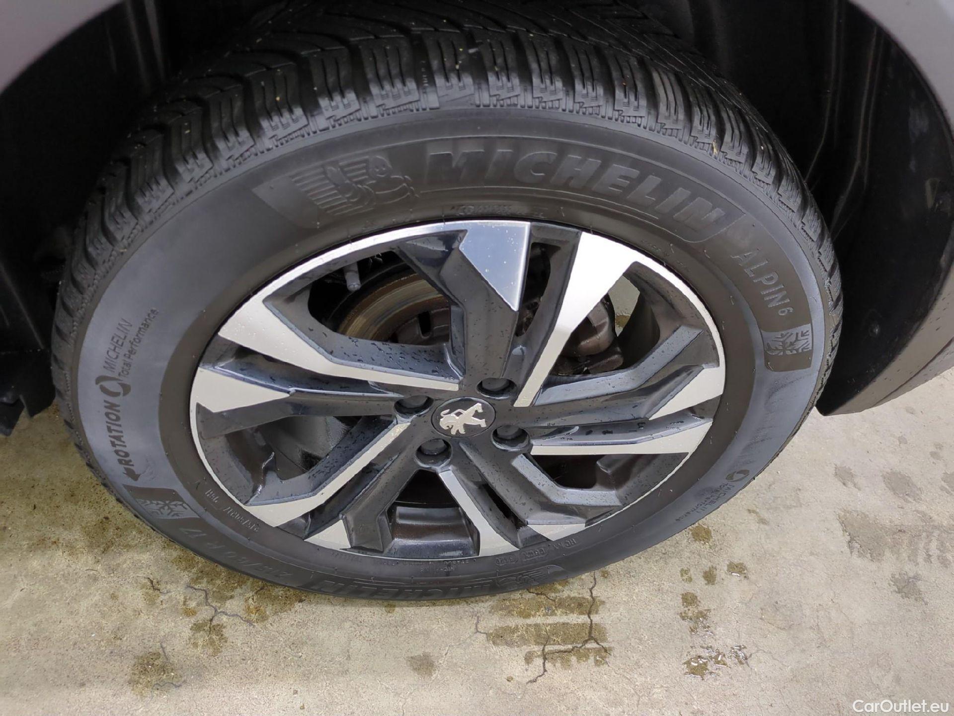  Peugeot  2008  Allure Business 1.5 HDi 100CV BVM6 E6d #31