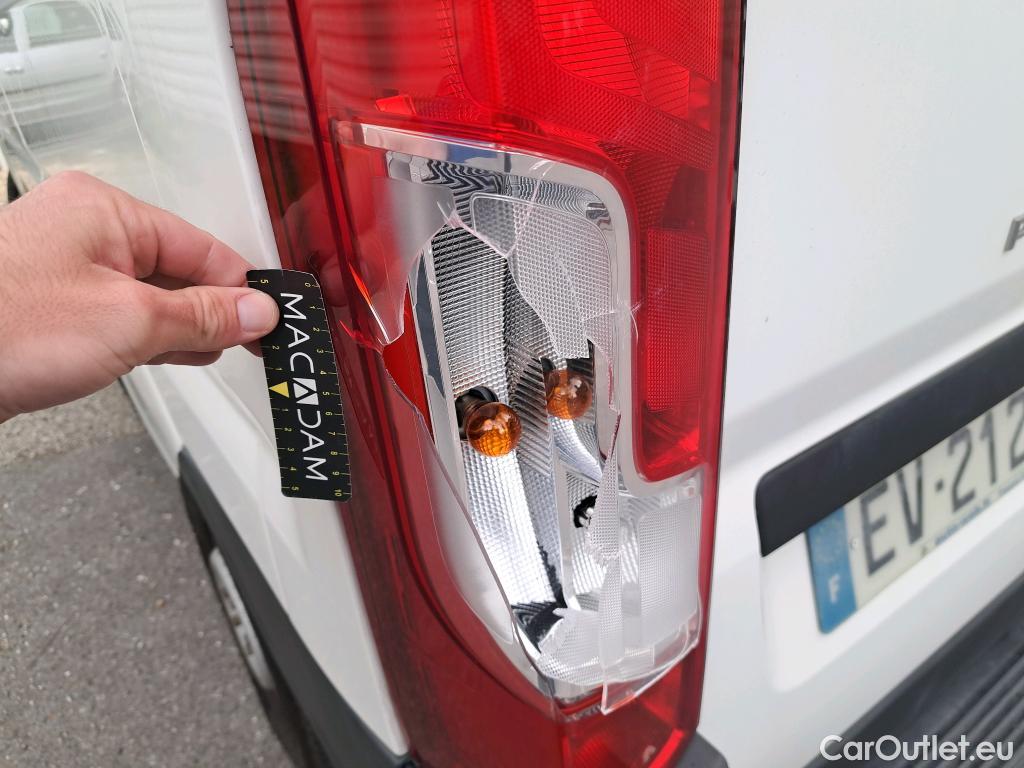  Peugeot  Boxer PEUGEOT  / 2014 / 4P / Combi 2.0 BLUEHDI 130 S&S 333 L2H2 ACTIVE #15