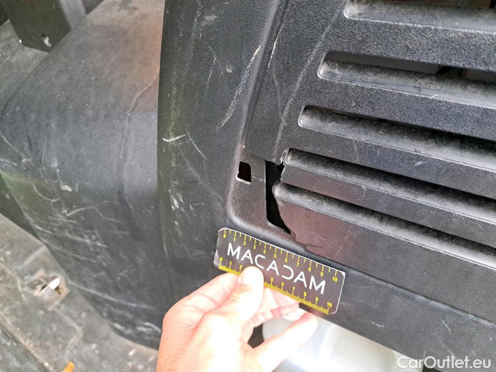  Peugeot  Boxer PEUGEOT  / 2014 / 4P / Combi 2.0 BLUEHDI 130 S&S 333 L2H2 ACTIVE #4